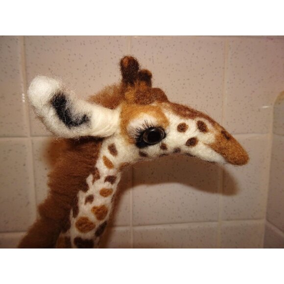 Handmade Needle Felting Giraffe wool roving handcrafted needle felted animal - Picture 4 of 10